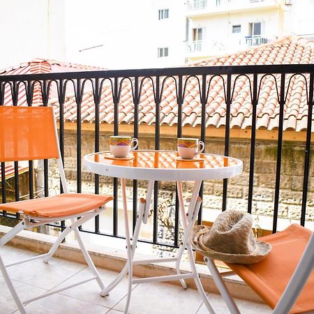 Erika'S Oasis - Stylish Gem Inthe Heart Of History Apartment Каламата Екстериор снимка