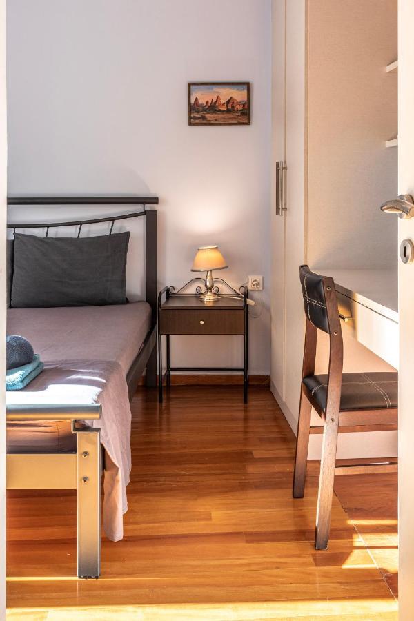 Erika'S Oasis - Stylish Gem Inthe Heart Of History Apartment Каламата Екстериор снимка